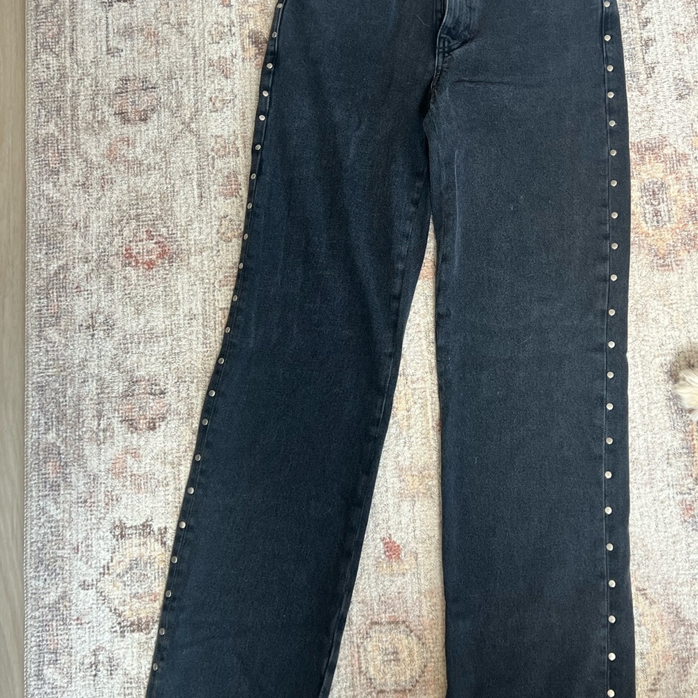 WORN ONCE Mango Billie Studded Straight Leg Jeans 👖 Washed Black – Size 4